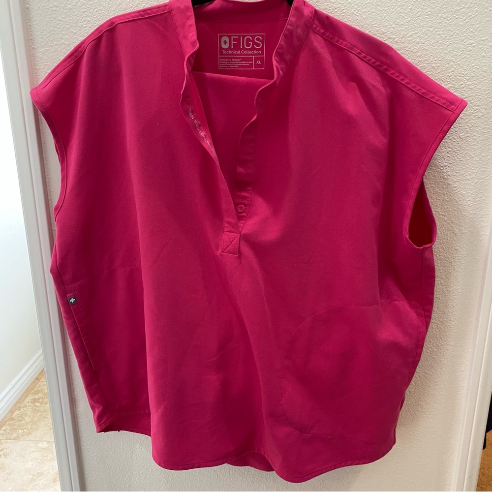 SOLD-FIGS Hot Pink Rafaela top/Tall Zamora Jogger